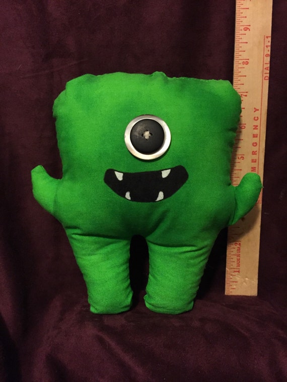 Happy Green Cyclops Monster by NewEnglandMonstahs on Etsy
