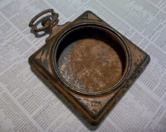 Open Metal Locket - Vintage Style Pocket Watch Pendant - Made to Look Old Rusted & Worn - Qty 1
