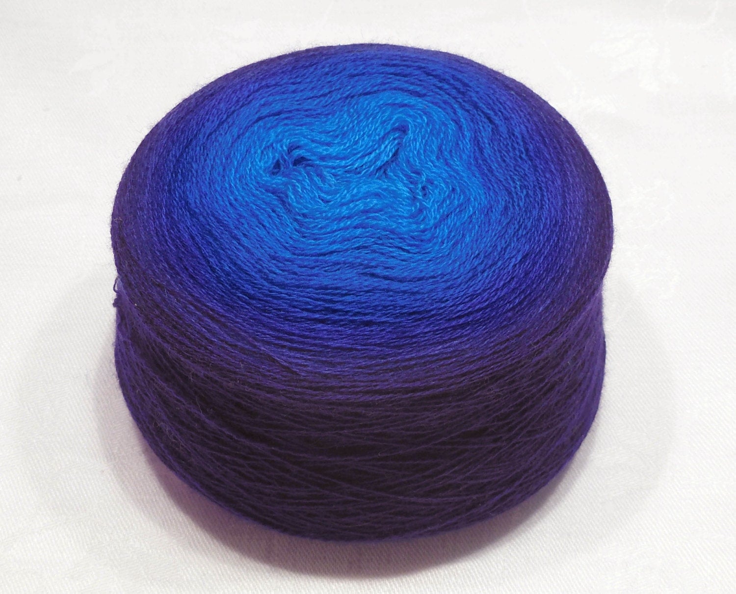 Gradient yarn extra fine merino yarn lace weight yarn handdyed