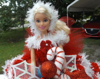 Mrs Santa/Christmas Centerpiece/Toilet paper Doll/Barbie doll/Red