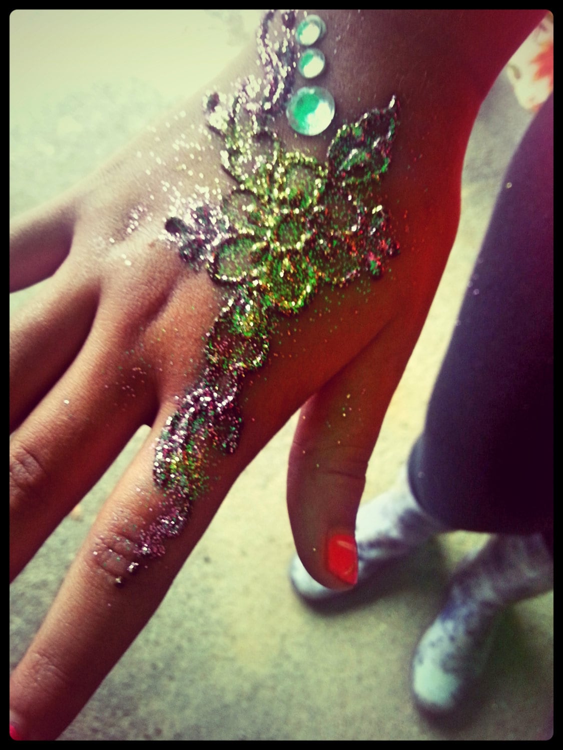 Henna Tattoo and Glitter Tattoo Kit with Jewel Embellishments