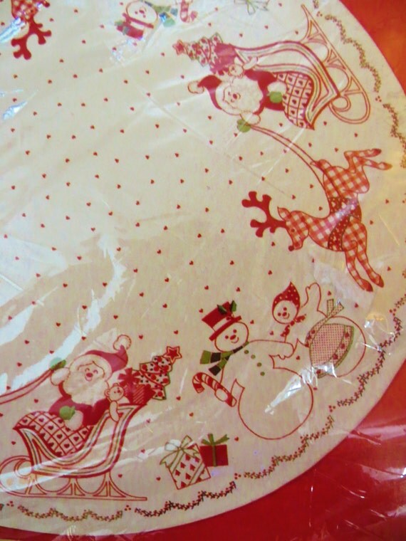 Vintage Christmas Tree Skirt Embroidery Kit Santa Go Round