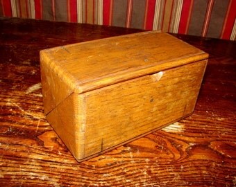1889 Singer Treadle Sewing Machine Golden Oak Puzzle Box with 17 Attachments