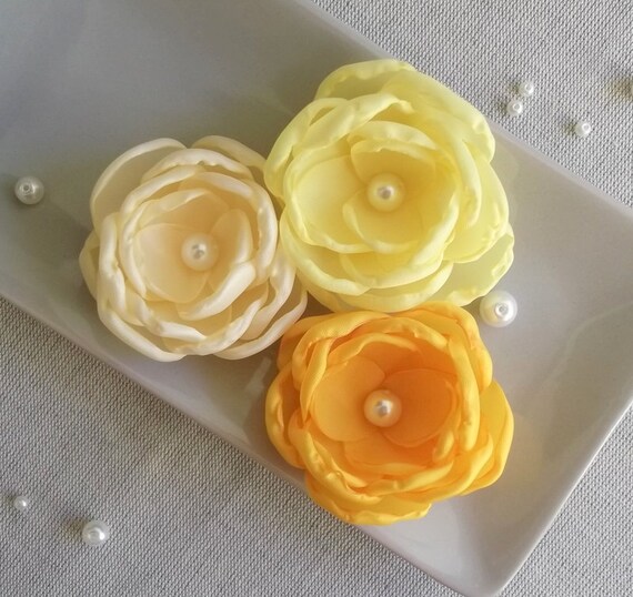 Pale Yellow small fabric silk flowers milinery flowers with