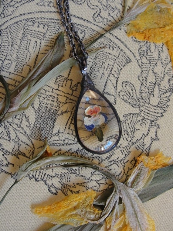 Dry pansy flower Pendant medallion herbarium gypsy wild by BUSTANI