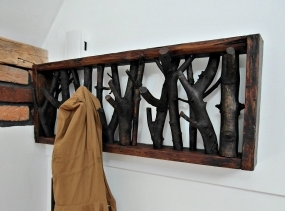 Wood CLOTHES HANGER