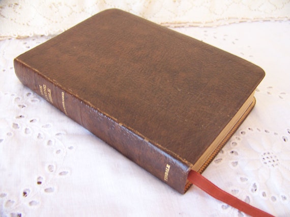 1973 The Living Bible Burgundy Imitation Leather Red Letter Edition 1973 The Living Bible Burgundy Imitation Leather Red Letter Edition