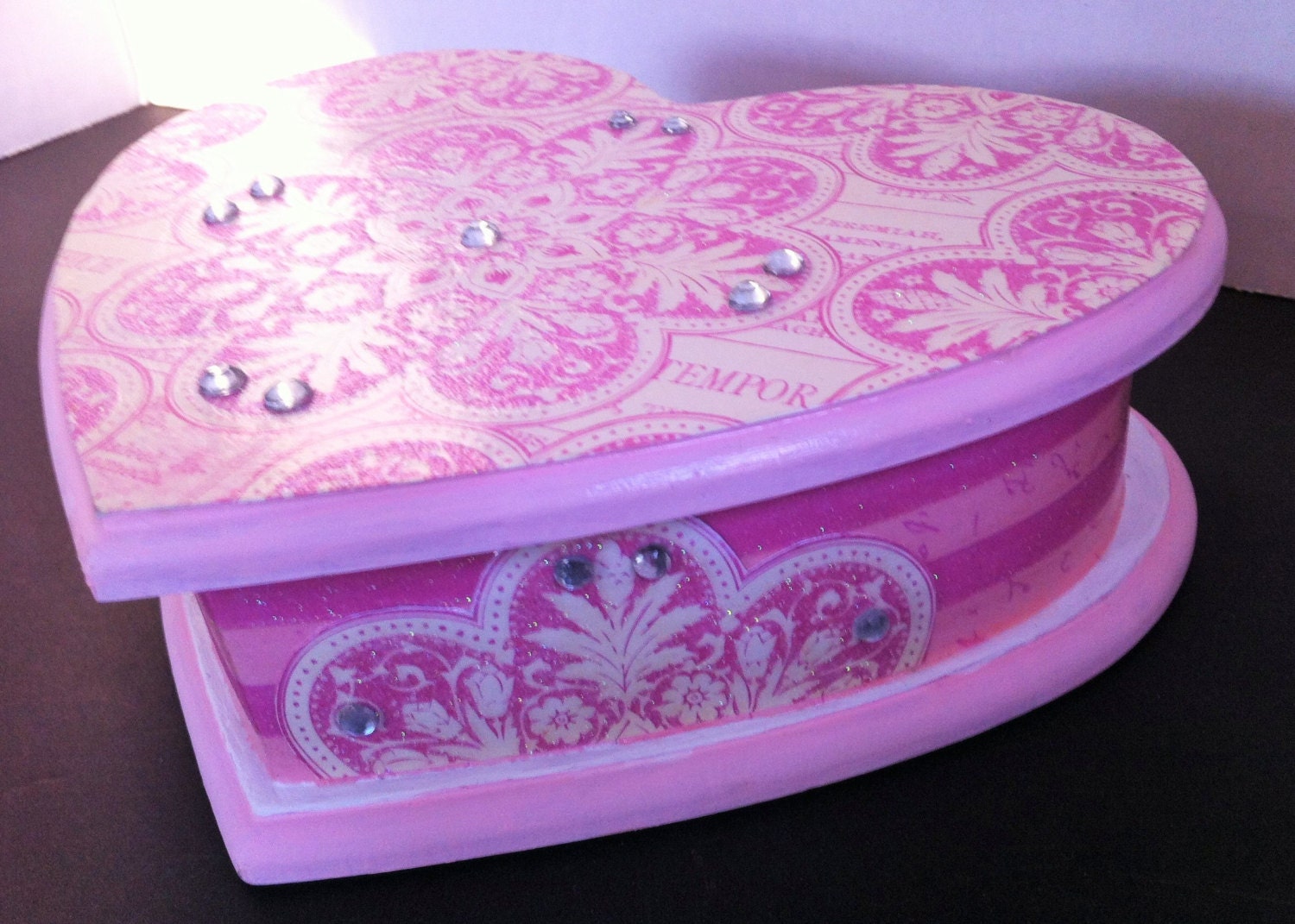 RESERVED FOR 6RED Pink Girl's Jewelry Box Heart Shape