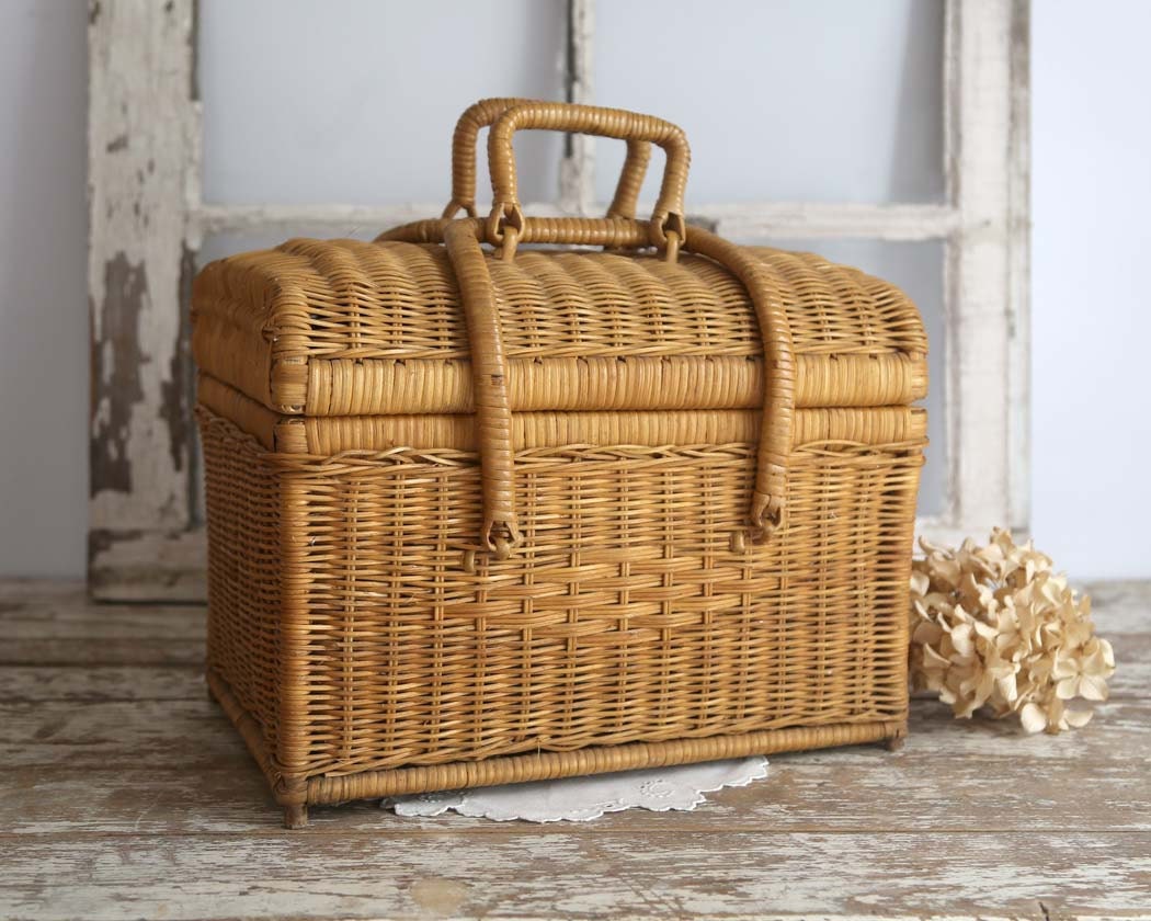 Vintage Wicker Basket Wicker Picnic Basket Wicker Basket