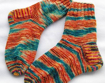 Hand Knit Socks for Women UK 5-7, US 7-9 Piratenwolle handdyed