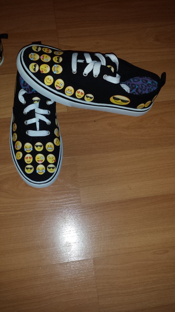 emoji shoes by Nadelra on Etsy