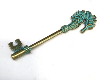 Large Bronze Key Seahorse Skeleton Key Pendant Charm Verdigris Patina Pendants Nautical Skeleton Key