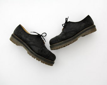 Vintage Doc Martens Shoes // 90's Men's Black Suede Shoes