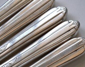 Vintage Flatware 1939 Starlight Pattern