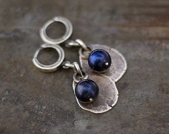 USE CODE ! SALE 10 - 20 % off • deep navy blue pearl earrings • 925 sterling silver • oxidized silver • modern rustic