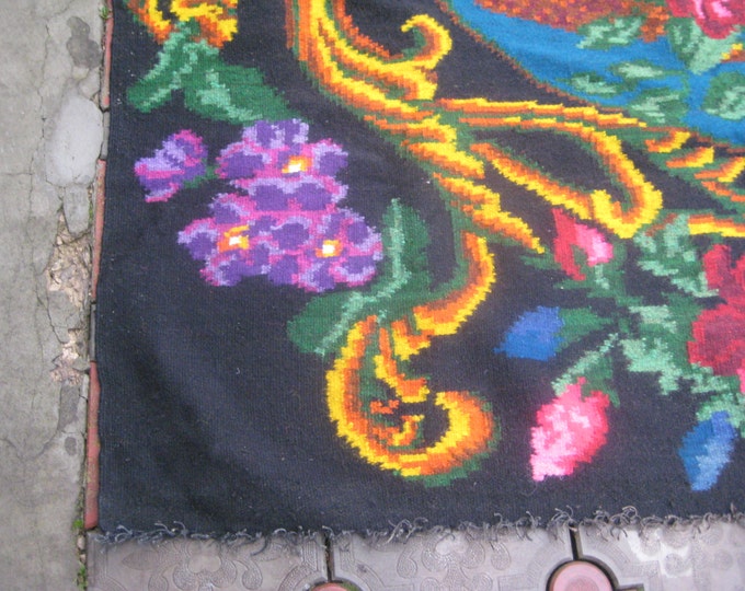 Bessarabian Kilim. Vintage Kilim, Handmade 45 years old, handmade.rose carpet, Ukrainian, Bessarabian carpet, KEL.