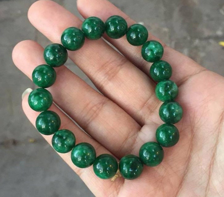 10 MM Natural Jade Bead Bracelet by MaithongJewelry on Etsy