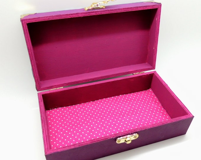 Large purple wooden trinket box. Heart glass detail accessory box. Wood & Glass trinket box. Coloured small wooden jewellery / jewelry box.