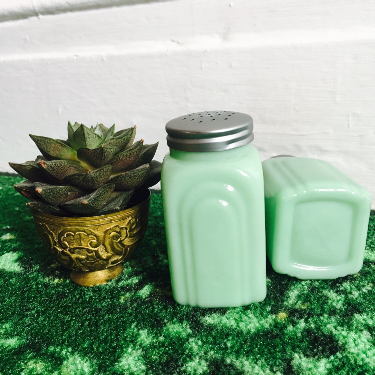 Deco Jadeite Salt Pepper Shaker Set