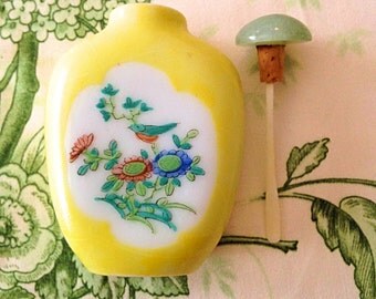 Antique Chinese Snuff Bottle--Yellow--1800's--Green Jade Stopper