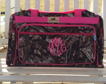 Personalized Camo/Pink Duffle, Monogram Duffle, Camo, Girls Camo, Duffle Bag Persoanlized, Monogram Duffle Bag, Camo Teen Duffle, Sports bag