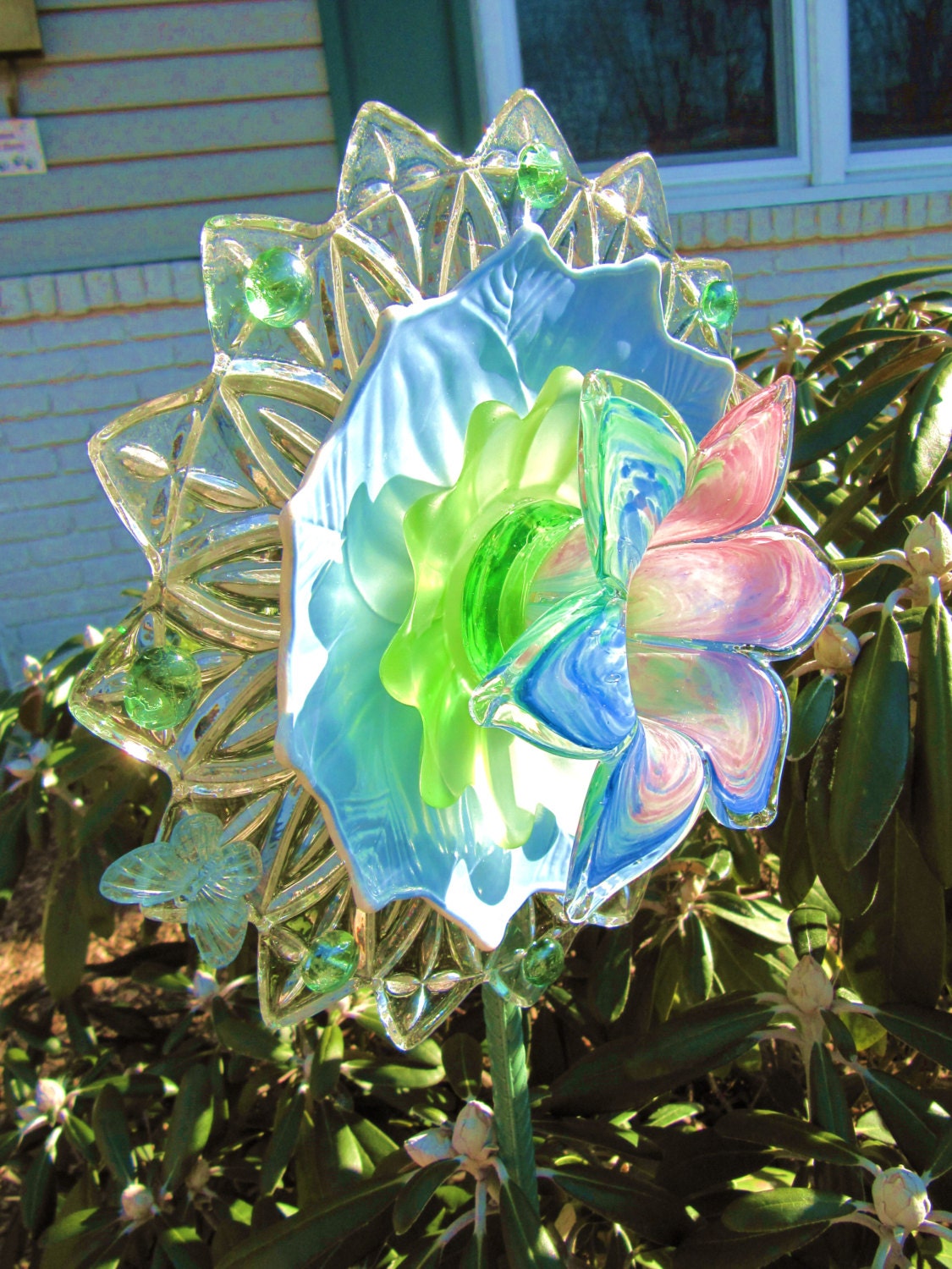 glass art flower garden gift glass plate flower yard art