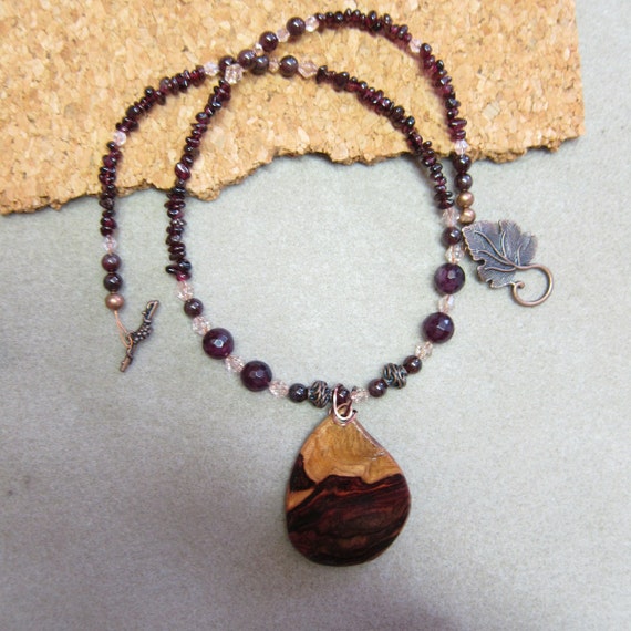 Genuine Garnet Beaded Necklace with Rare Khamphi Rosewood Pendant January Birthstone