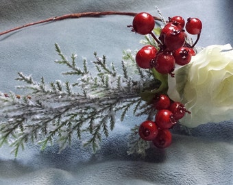 Winter Wedding Hair Wreath Party Festival Floral Crown Headband Head Garland White Green & Red