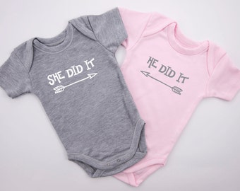 Twin Baby Boy Girl Outfits, SHE Did It / HE Did it Funny Twin Outfits, Set Of 2 - Gray & Pink Baby Bodysuits, Baby Twins, Baby Twin Gifts