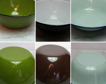 Vintage Enamel Bowls, Farmhouse, Shabby Chic, Primative, Antique, Vignette, Rustic, Lot of 3