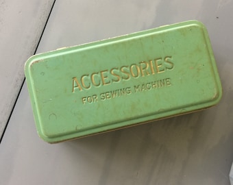 Vintage Accessories Sewing Tin