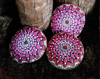 ROSE DAPHNE -Hand painted rock, stoneart, dot painted stone