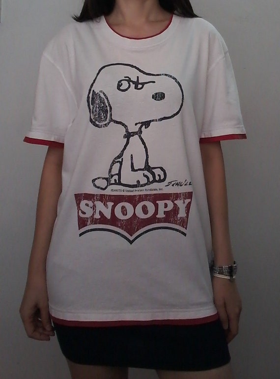 Snoopy Shirt Vintage Soft thin Tshirt/ 90s Peanuts Snoopy