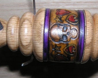 Viking Santa Russian Lace Spindle with Leather Band .13 1/2" (EDS0864)