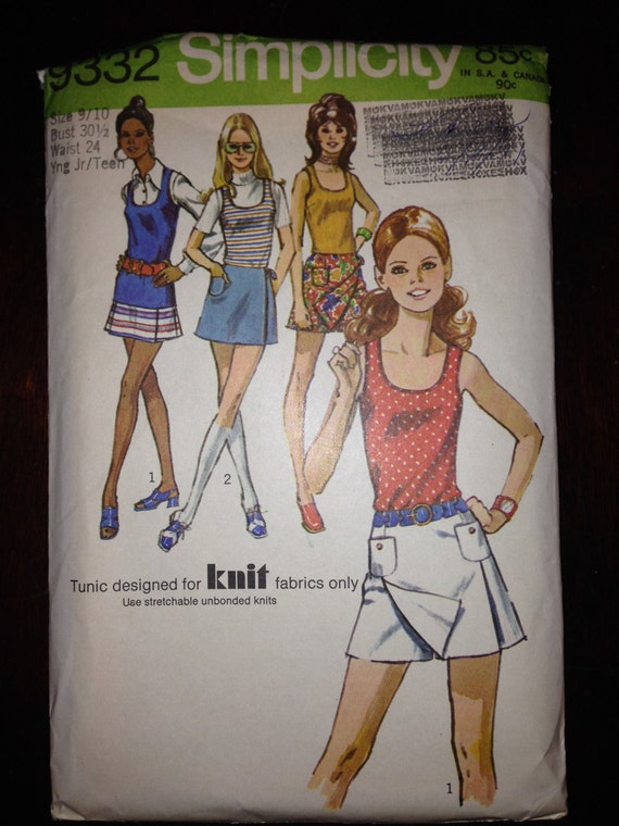 Simplicity 9332 Sewing Pattern 70s Juniors/Teens and Misses Scooter Skirt and Tunic Size 9/10