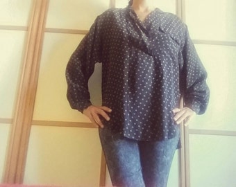 Vintage 80's blouse//100% pure silk//S o M Size//black//dice printed