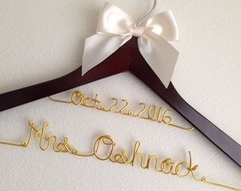 SALE!!! Personalized Wedding Hanger With Date And Bow, Bridal Gift, Bridesmaid Gift, Flower Girl Gift