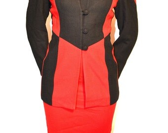 Womens vintage Suit/ Vintage blazer and skirt set/ vintage blazer Size 8