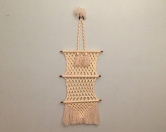 Vtg large white macrame wall hanging