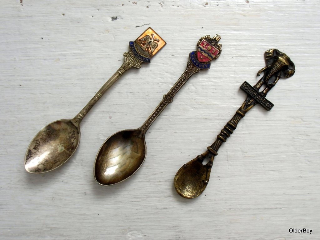 3 Vintage SPOONS collectible SOUVENIR collector spoon South