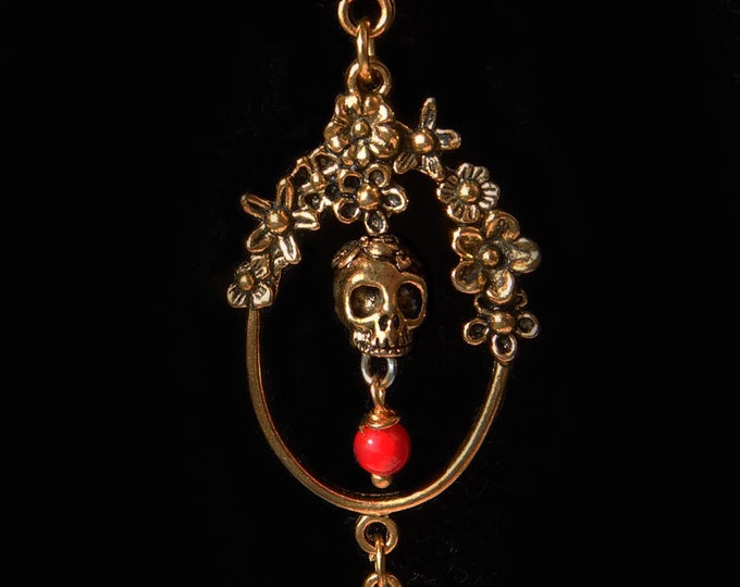 Golden skull pendant, halloween jewelry, holiday necklace, pumpkin pendant, frightening jewelry, Halloween gift idea, Dead Head jewelry