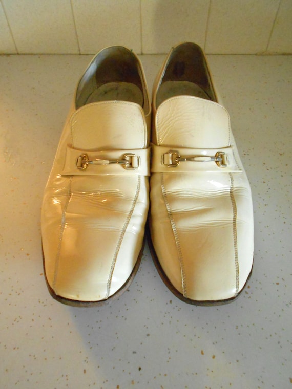 Vtg 70s Patent Leather Bone White Slip On Loafers Shoes