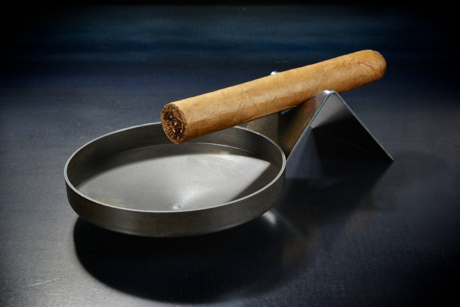 metal custom cigar ashtray blue collar ashtray metal custom cigar ashtray blue collar ashtray