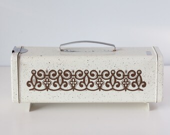 Brabantia gingerbread cake storage tin