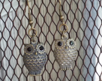 Vintage looking brass owl earrings
