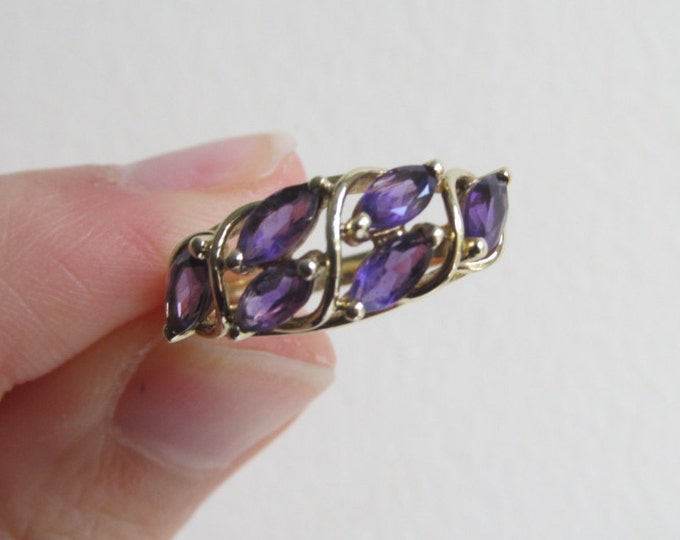 Amethyst gold ring, 9 carat 9K gold multi-stone purple cocktail ring, February birthstone, UK size P / US size 7.5