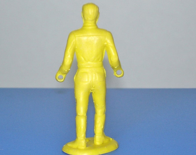 Vintage Plastic Yellow Army Man MPC Ring Hands