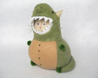 T-rex cat, Cute felt pincushion, Dino cat, Funny cat gift, For dinosaur lovers, Stuffed dino, Cat in costume, T-rex decor, Cat art doll