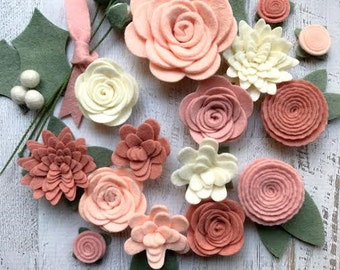 Wool Felt Flowers - Pastel Blush DIY Christmas Flower Embellishment - 18 Flowers & 24 leaves - Wreaths, Garlands - Metallic Gold add-on