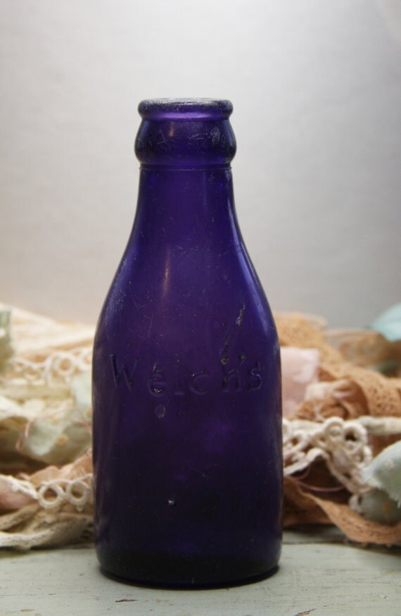Welch's GRAPE JUICE Antique Purple Bottle Amethyst